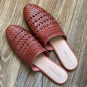Salt and umber leather mules